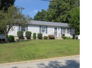 20 Barclay Rd, New Windsor, NY 12553