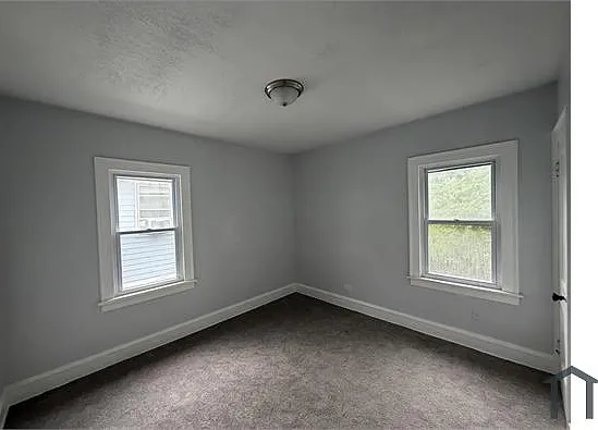 2 bed, $900 — Photo 3