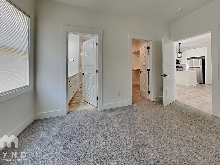 420 E Cedar Ave — Photo 10