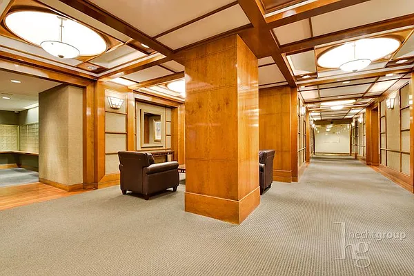 Sold by Hecht Group | media 7