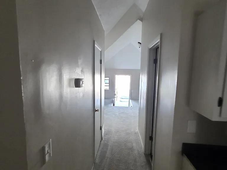 322 S 27th St #2 — Photo 3