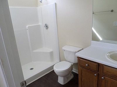 3rd image of 202 W Oaks Pl