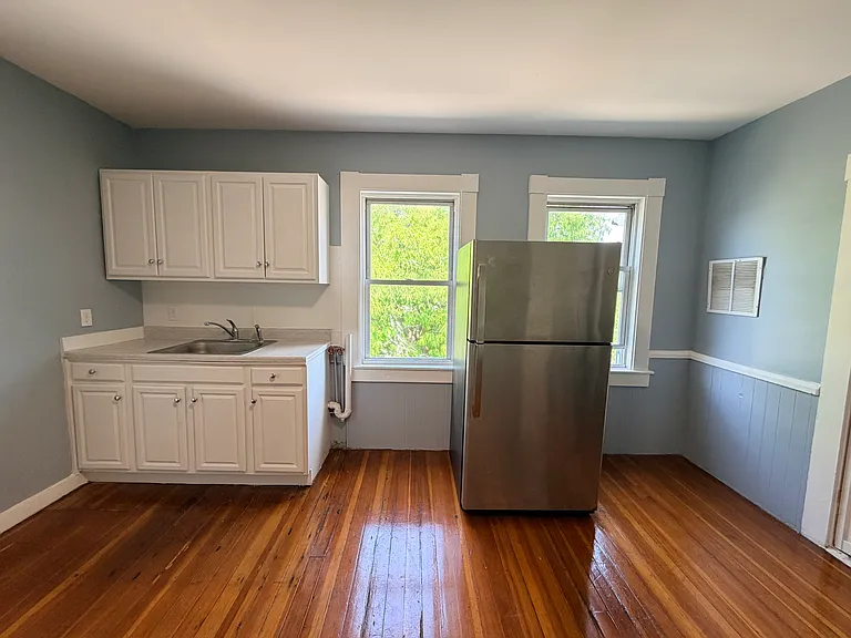 250-252 Prospect St #3R — Photo 8