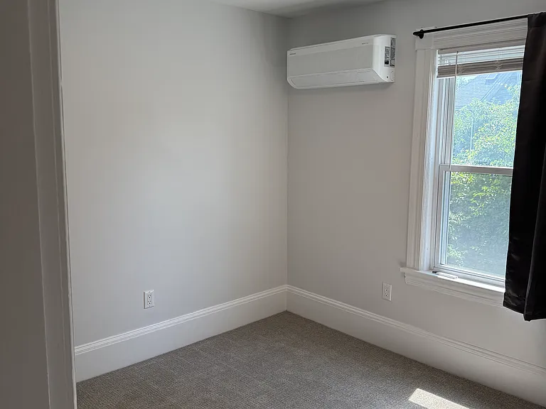 54 Holyoke St — Photo 15