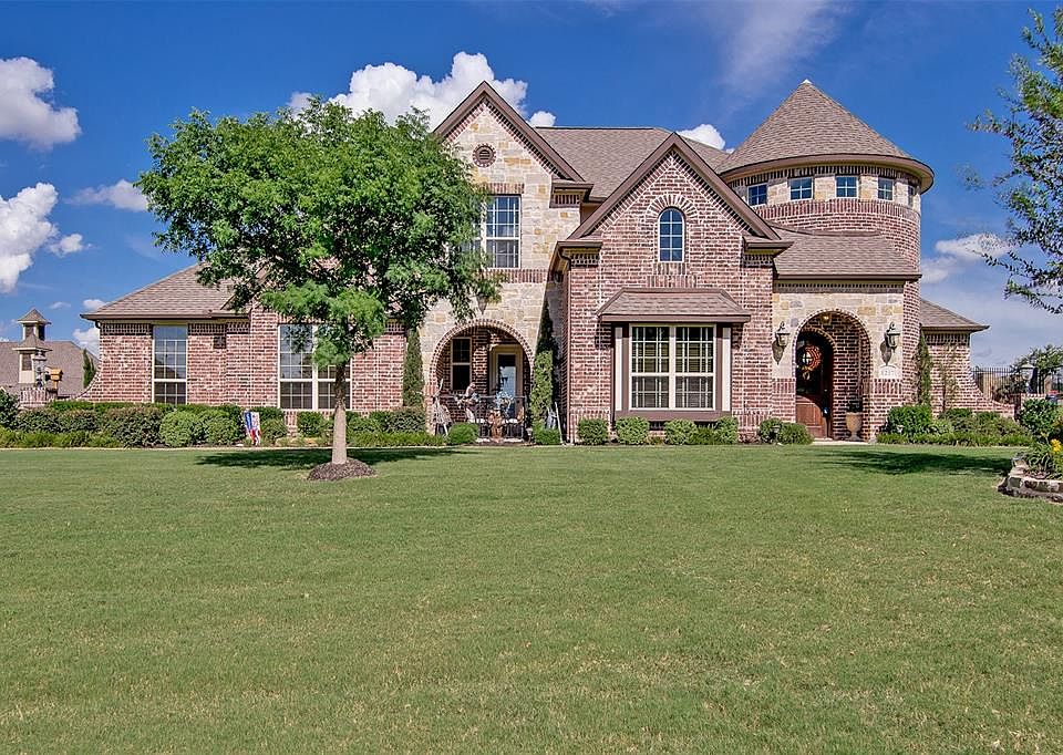 1st image of 1217 Overland Dr