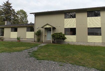 2nd image of 4530 Meridian Rd NE
