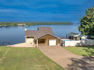 460 Bluff Dr, Rogersville, AL 35652