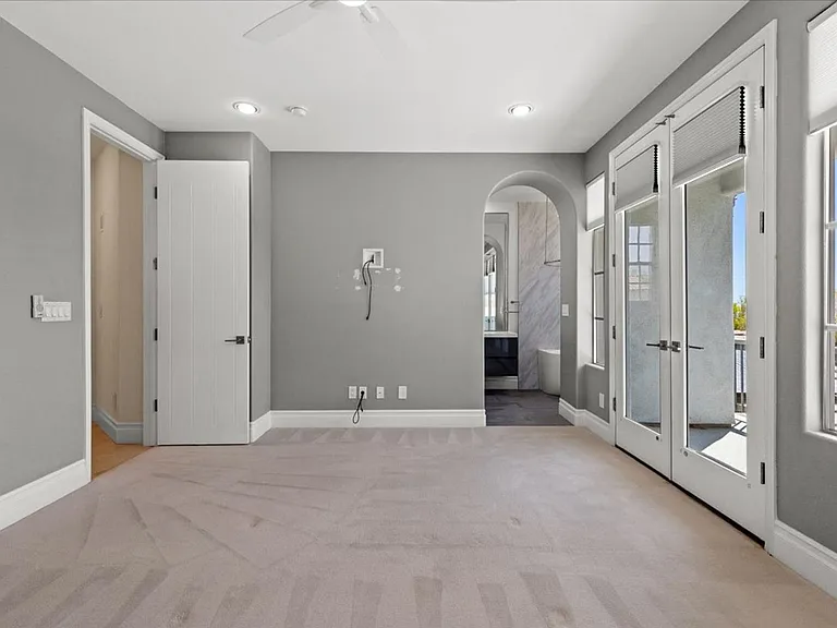 3043 Red Springs Dr — Photo 21