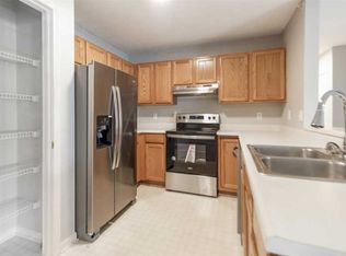 144 Stable Gate Ln UNIT 618, Florence, KY 41042