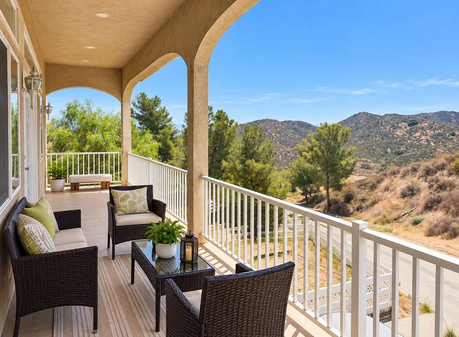 4bed+Bonus area/3.5 bath, 2000sqft+VIEWS Home ready for move in — Photo 3