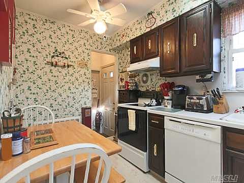 3rd image of 1666 Midland Dr