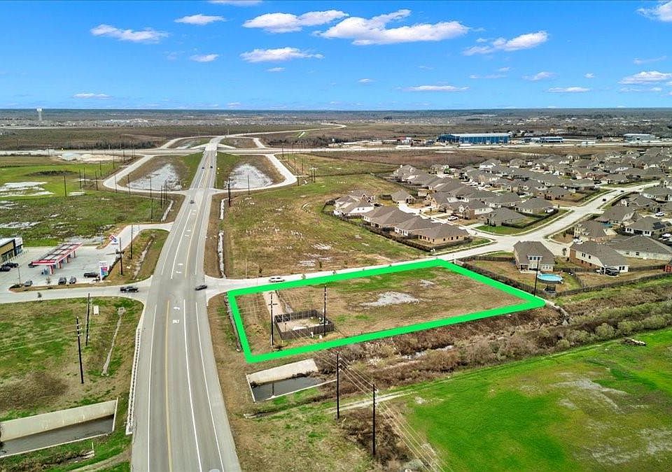 1st image of Fm 1409 Se River Farms Dr