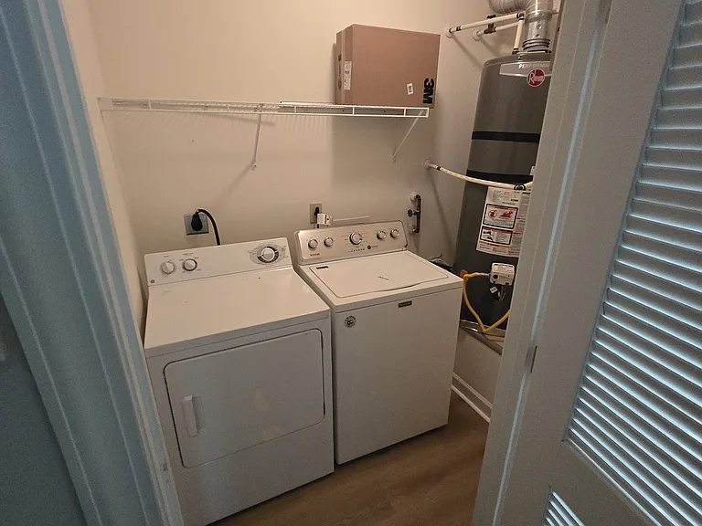 1201 Grove Park Dr — Photo 10