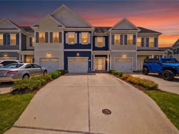5127 Lombard St, Chesapeake, VA 23321