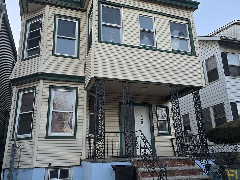 1st image of 529 S Clinton St #H2