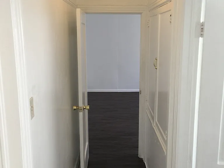 1561-1569 N Serrano Ave — Photo 15