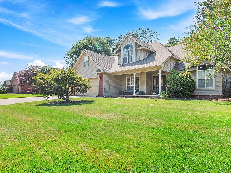 1st image of 106 Pinnacle Dr