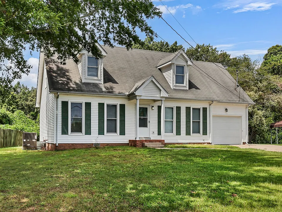 910 Dolphin Ln