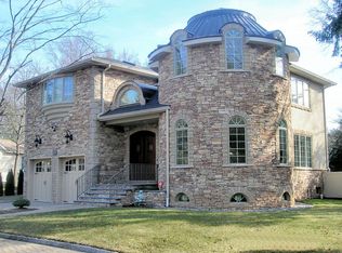 715 Westwood Ave, River Vale, NJ 07675