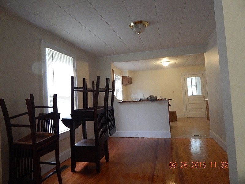 2nd image of 662 Pine Ridge Rd