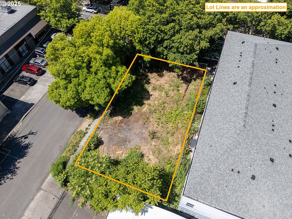 2nd image of 2310 N Vancouver Ave