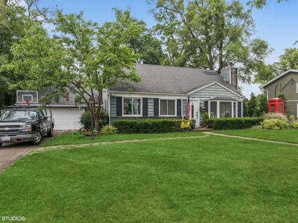 3212 Lindenwood Ln, Glenview, IL 60025