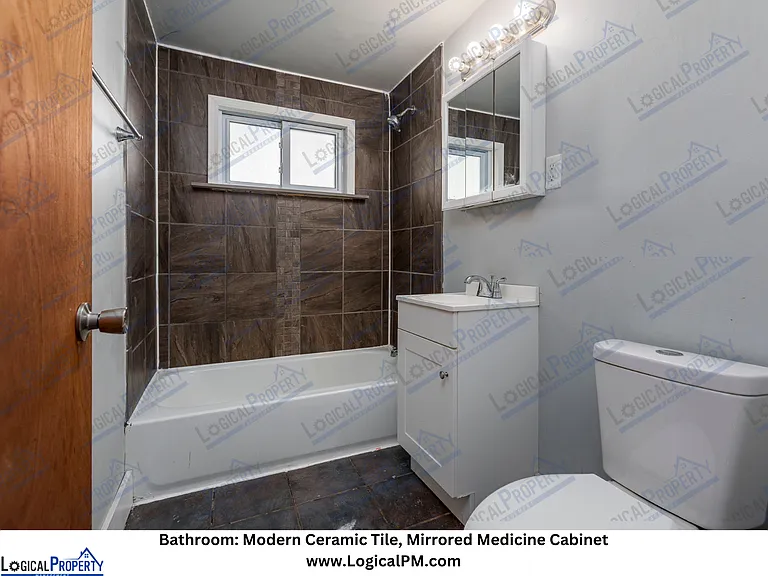 4_Bathroom