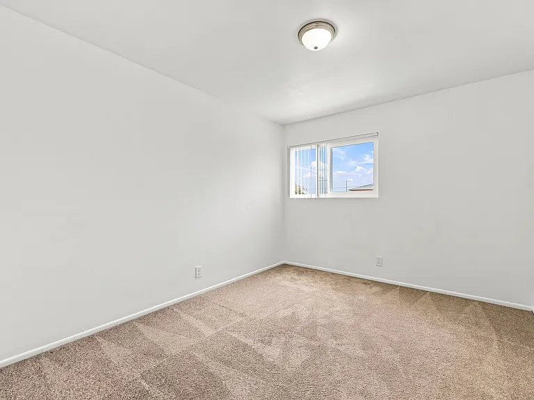 6329 Hummingbird St — Photo 26