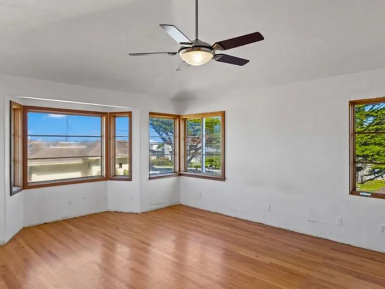 1251 Surf Ave — Photo 8
