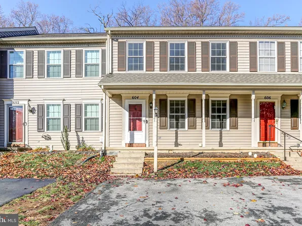 604 Rockwood Dr, Elizabethtown, PA 17022