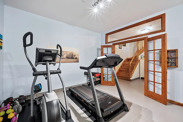 Sold by Compass | media 20