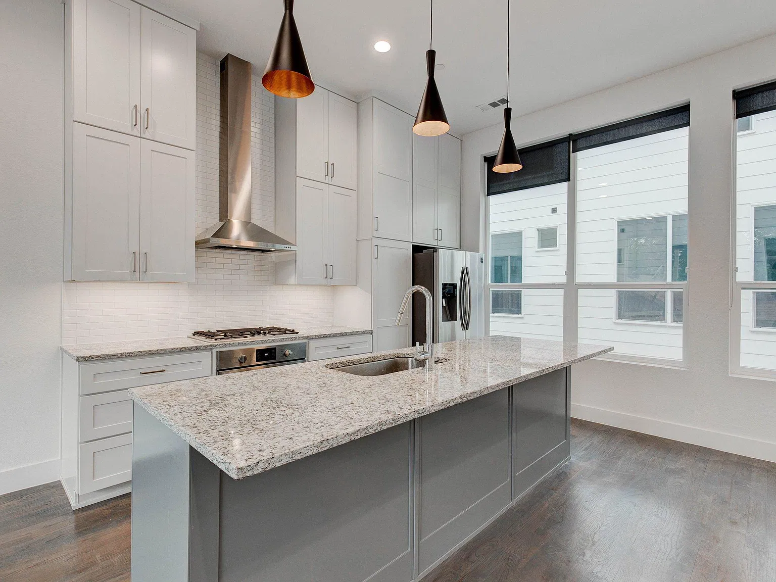 5927 Lindell Ave — Photo 1