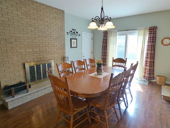 3rd image of 6001 Harrow Dr