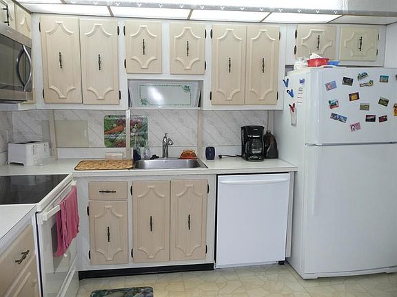5th image of 717 S Us Highway 1 APT 309