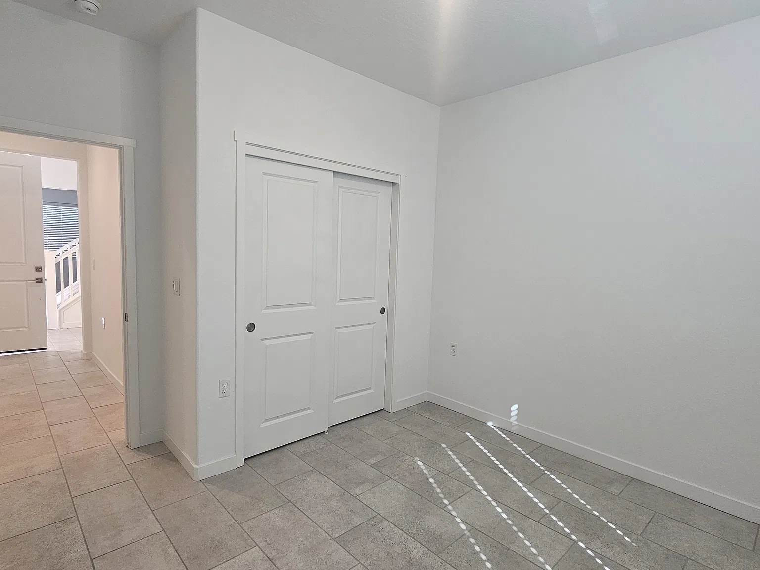 4 bed, 2.5 bath, 2814 sqft, $2,700 — Photo 4