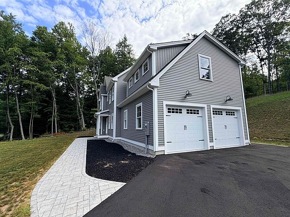 5th image of 105 Seaverns Bridge Road