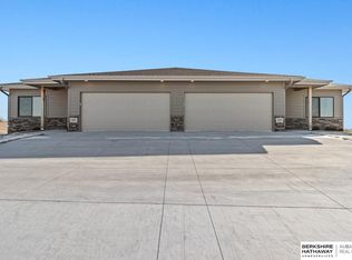 14811 Bruning St, Bennington, NE 68007