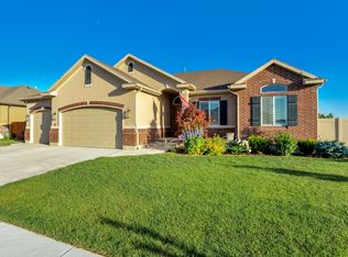61 W Streams Edge Way, Tooele, UT 84074