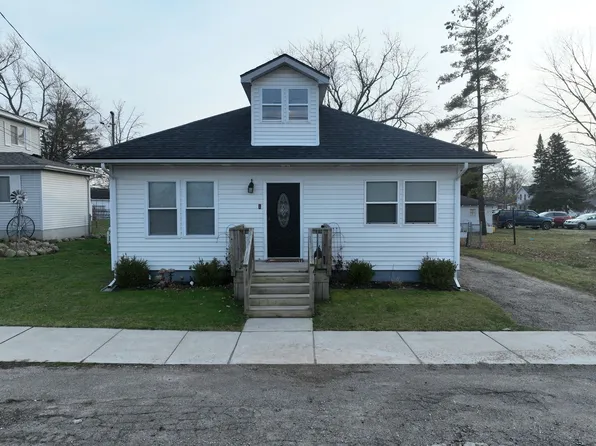 131 Beecher St, Otisville, MI 48463