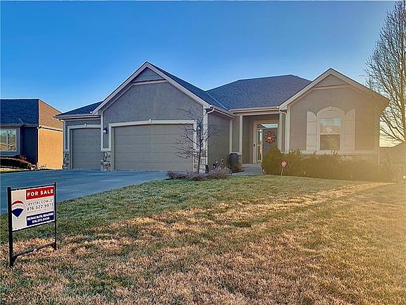 2nd image of 4121 S Eagle Point Ct