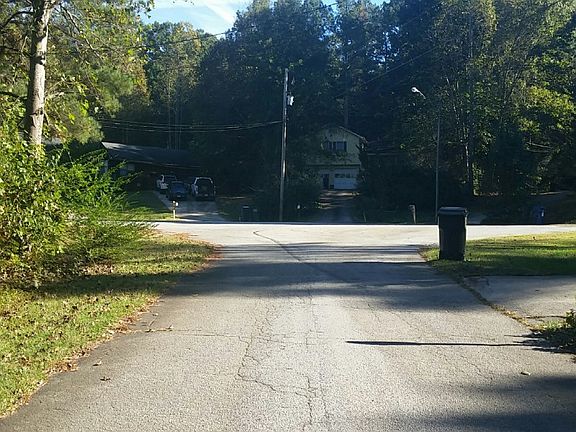 4th image of 3715 Creekwood Dr