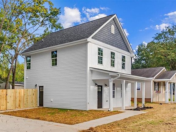 3rd image of 306 Holt Ave