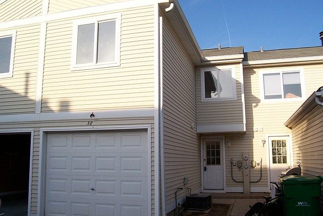1st image of 383 Meadow Green Ln