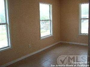 5th image of 5115 Gwenda Lea St