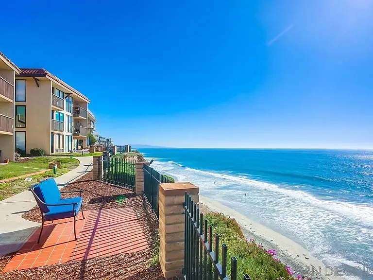 190 Del Mar Shores Ter #11 — Photo 22