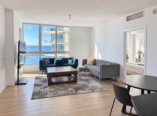 Met 1 Condo, Miami, FL 33131