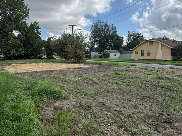 1408 Prairie St, Beaumont, TX 77701