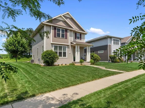 1158 Okeeffe Ave, Sun Prairie, WI 53590