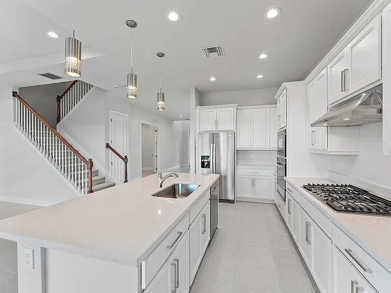 12550 Nautilus Cir — Photo 10