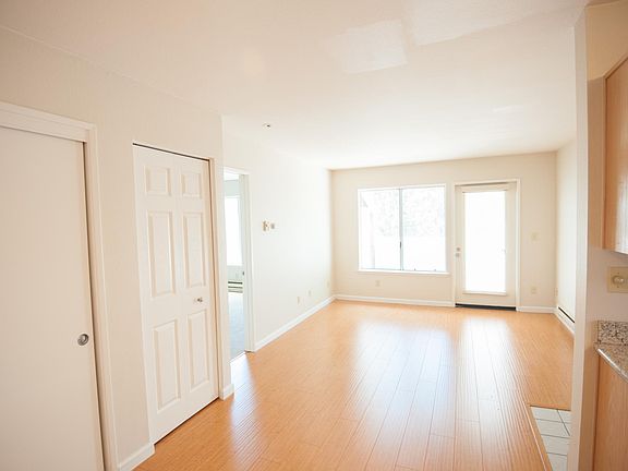 4th image of 230 Marina Lakes Dr